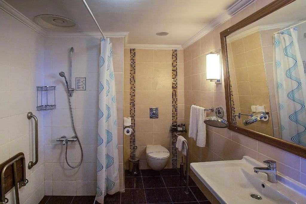 Room, Bera, Antalya