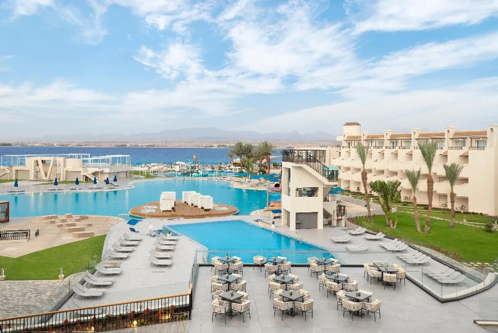 DOUBLE PENTHOUSE Room, The V Luxury Resort Sahl Hasheesh, Red Sea Riviera