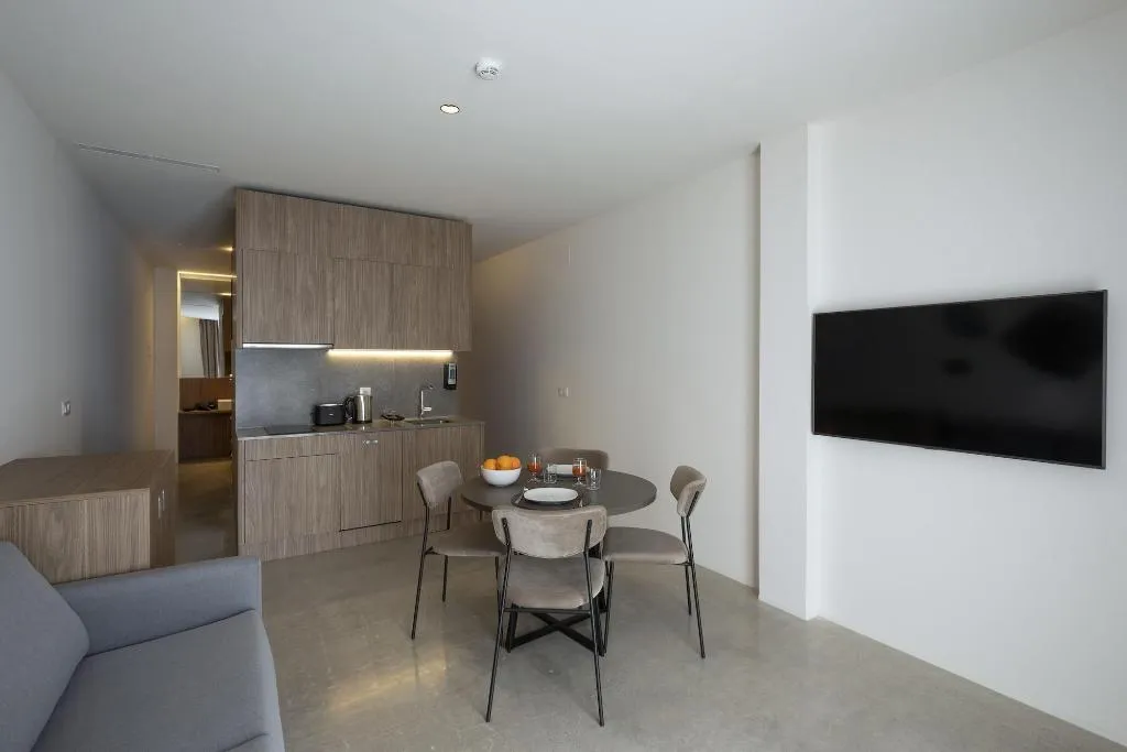 Room, Dau Studios, Valencia