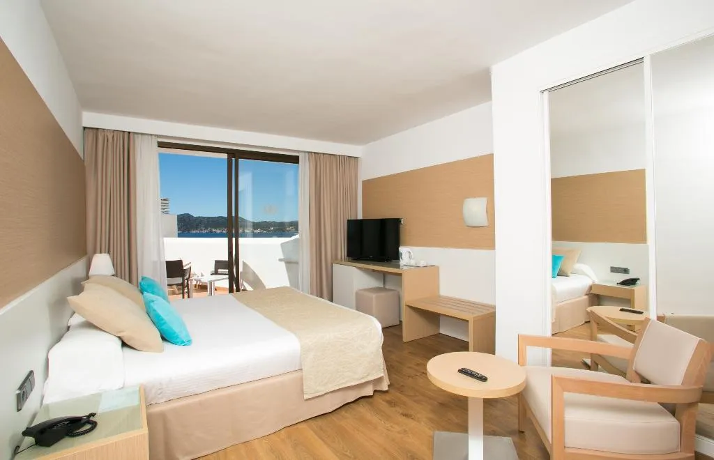 Double or Twin PREMIUM Room, Sentido Fido Punta del Mar Hotel & Spa, Majorca