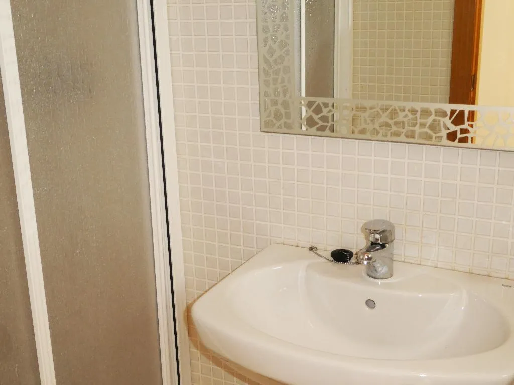 APARTMENT CAPACITY 6 TWO BEDROOMS Room, Apartamentos Font Nova 3000, Valencia