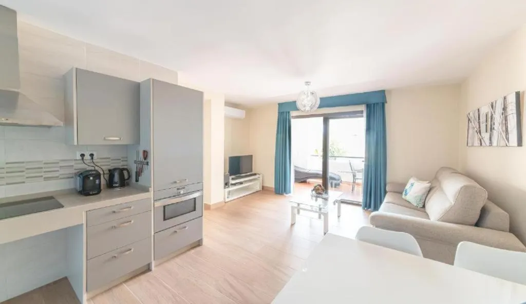 Room, Elite Apartments at Pueblo Evita, Costa Del Sol