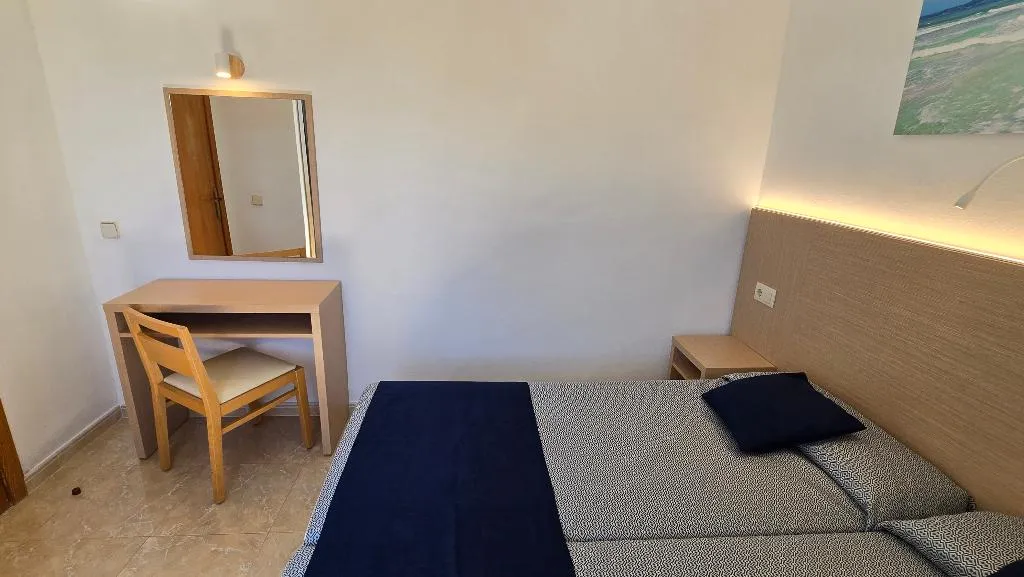 APARTMENT TWO BEDROOMS Room, Marina Palmanova Apartamentos, Majorca