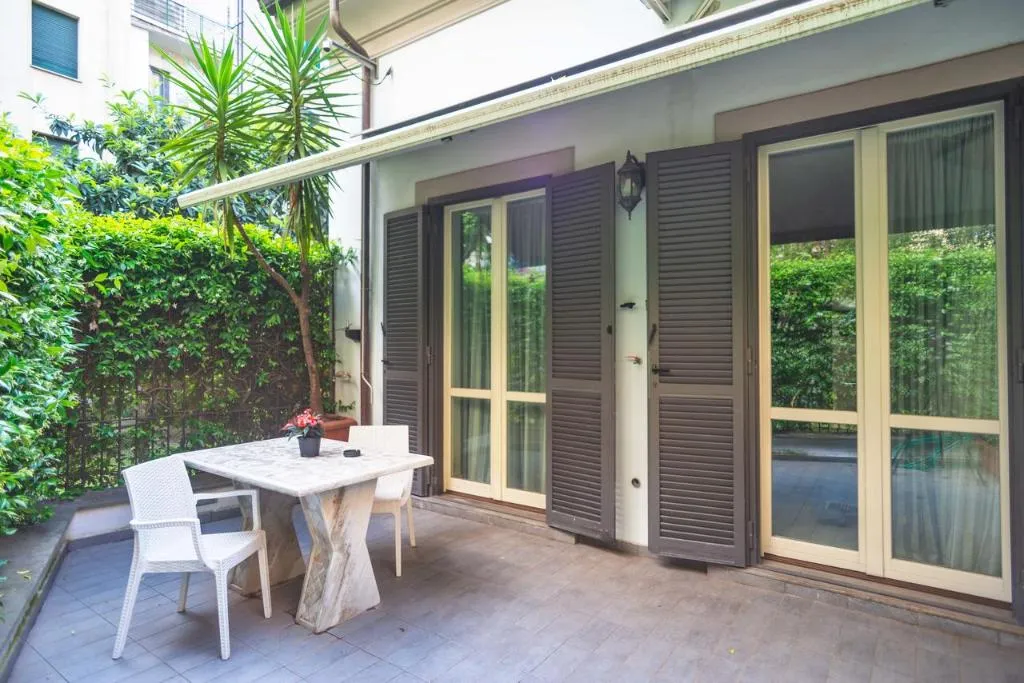 Terrace, Etruria Relais And Wine, Naples