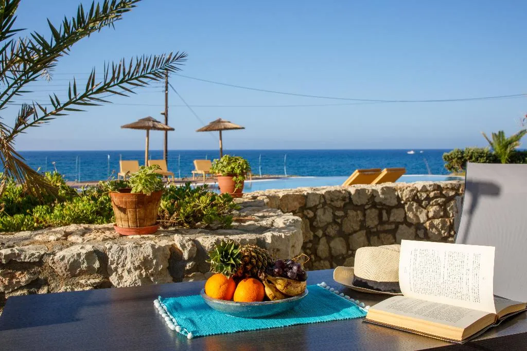 VILLA CAPACITY 6 ONE BEDROOM Room, Romantica Beach Villas, Crete