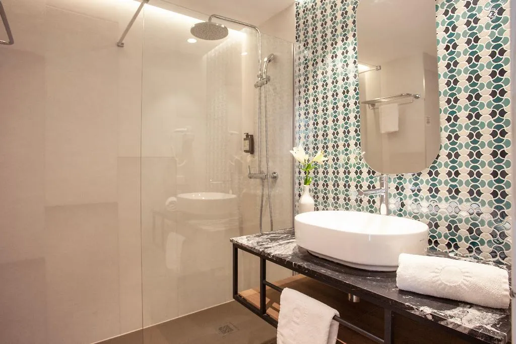 Double or Twin POOL VIEW Room, Hotel Tora, Majorca