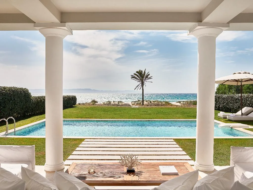 VILLA CAPACITY 8 Room, Mandola Rosa, A Resort to Live, Athens