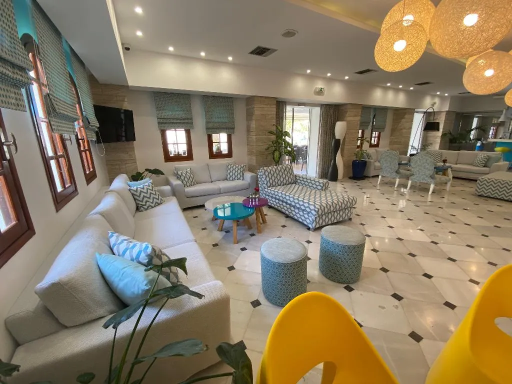 Lobby, COOEE Kyknos Beach Hotel & Bungalows, Crete