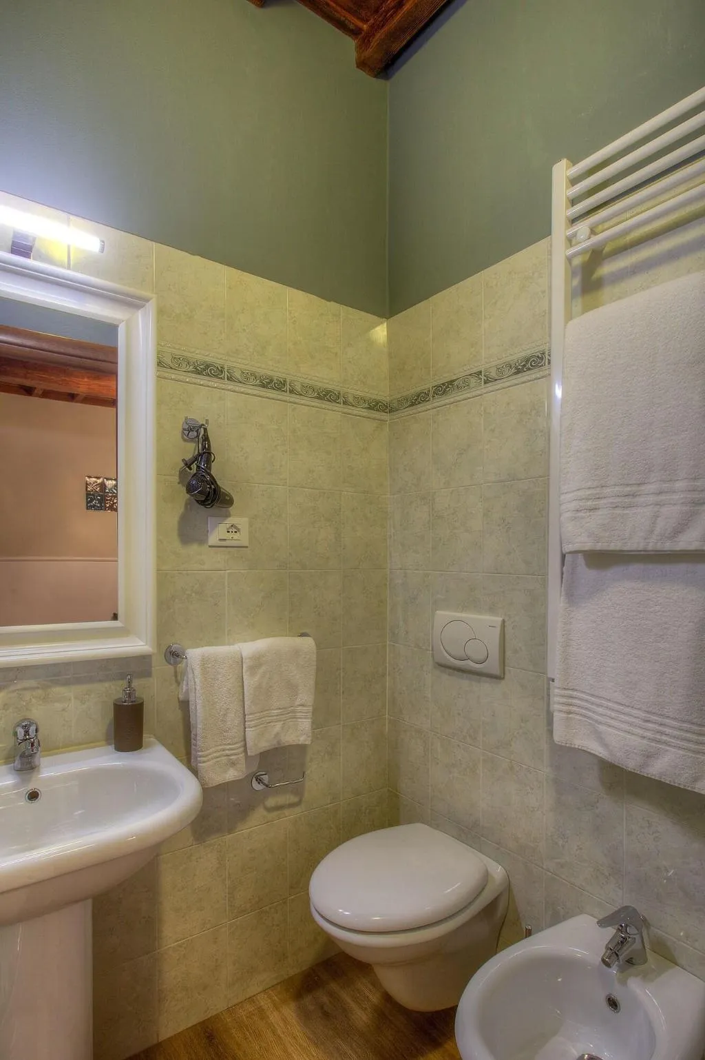 DOUBLE DELUXE ONE BED Room, Home Boutique Santa Maria Novella, Florence
