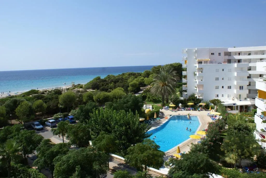 Lobby, Hamilton Court, Menorca