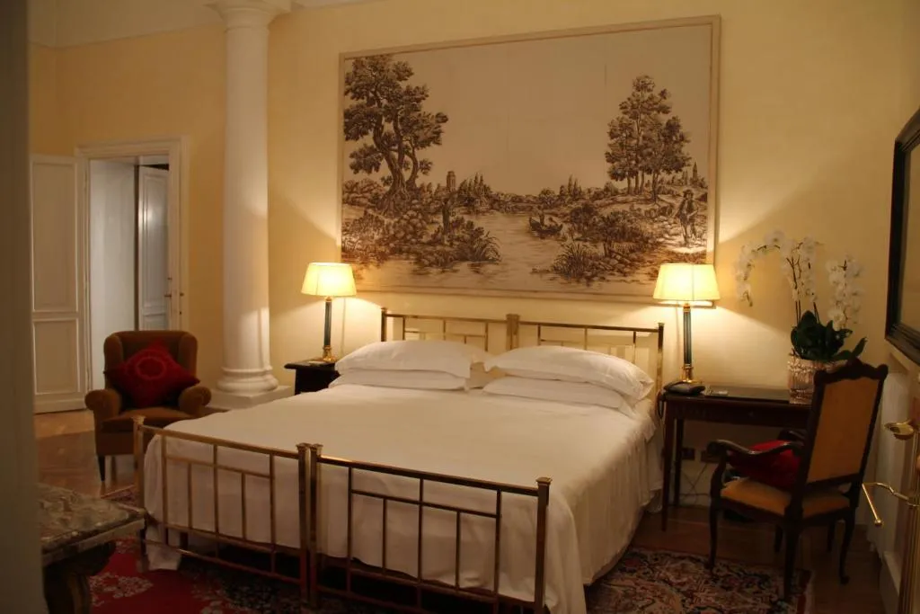 SUITE Presidential Room, Grand Hotel Plaza, Rome
