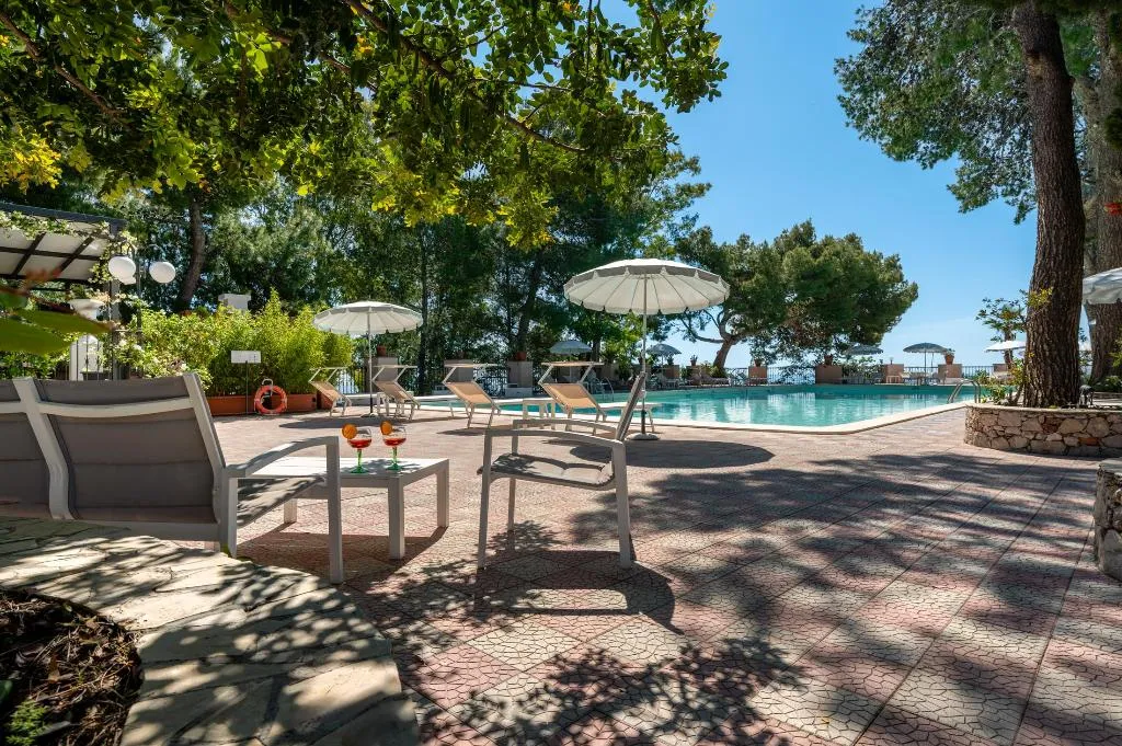 Pool, Excelsior Palace, Taormina