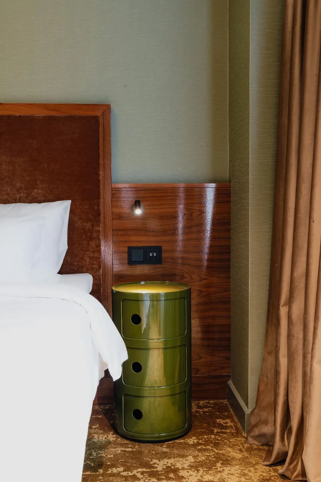 Room, Hotel MAI Amsterdam, Amsterdam