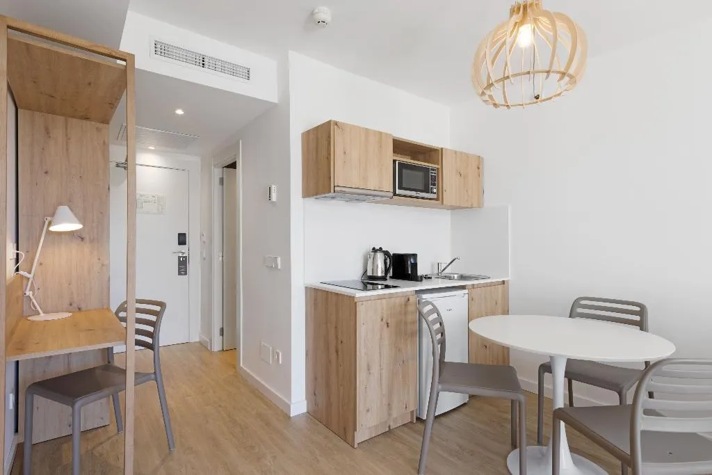 APARTMENT STANDARD Room, Palmanova Beach Apartments by TRH, Majorca