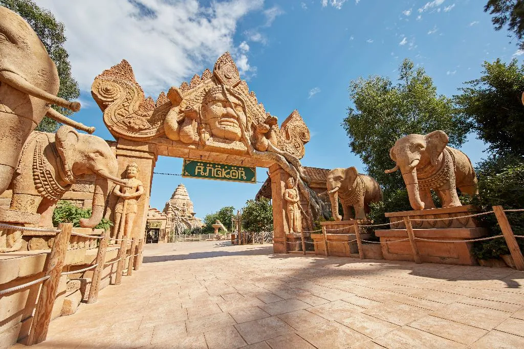 Sports and Entertainment, PortAventura Hotel Gold River+ Ticket Included, Costa Dorada
