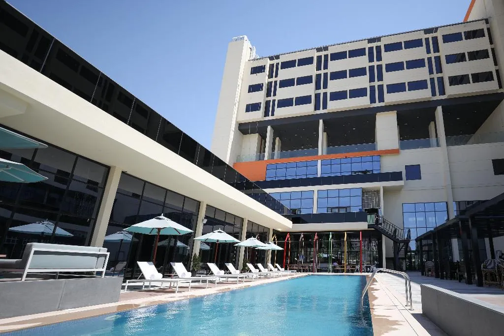 Pool, Studio One Hotel, Dubai