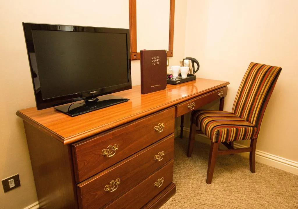TRIPLE TWO BEDS Room, Drury Court Hotel, Dublin