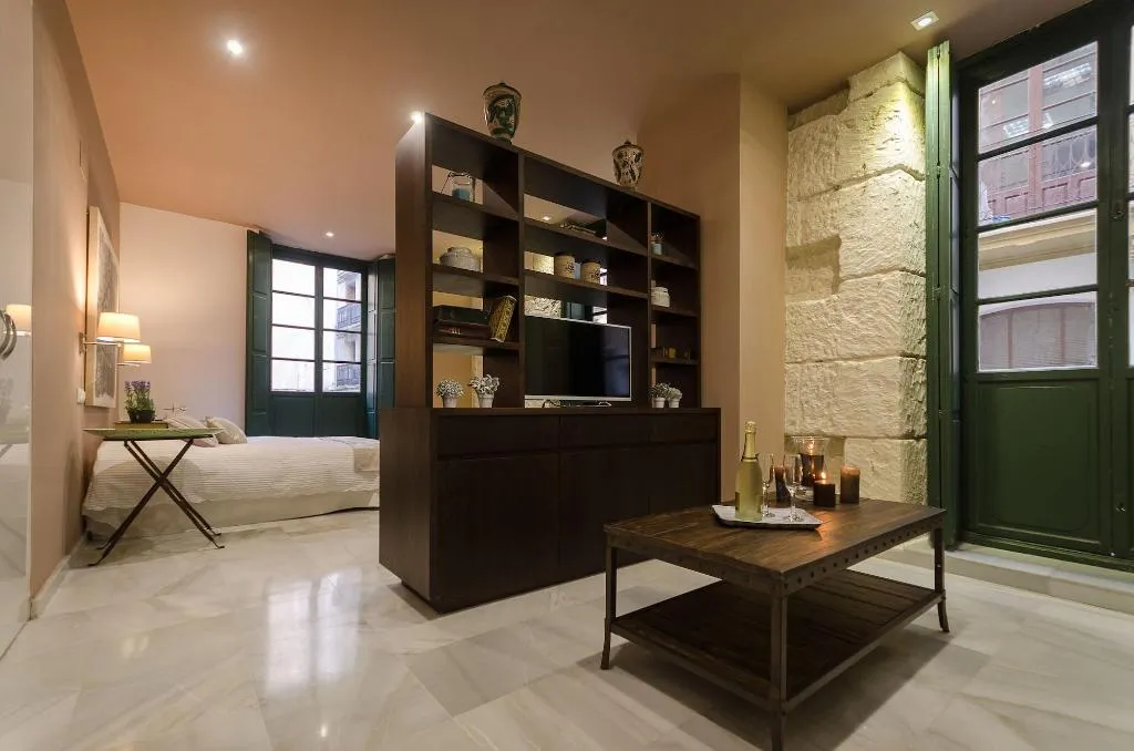 Room, Luces De Catedral, Costa Blanca