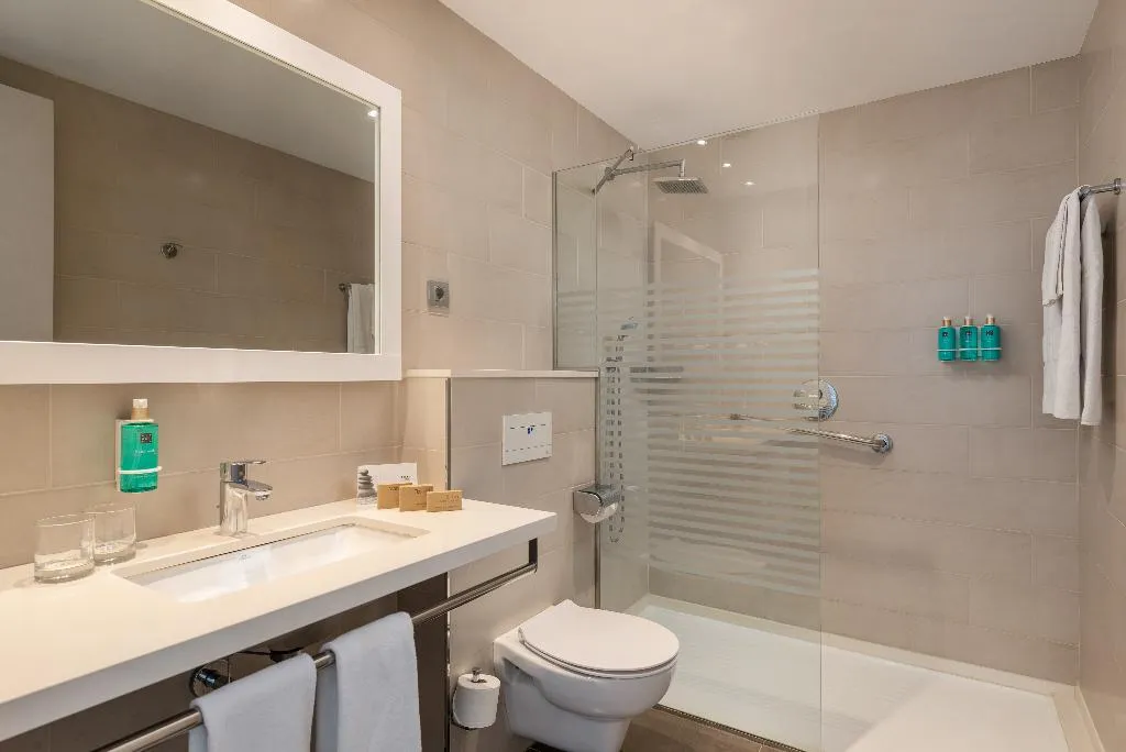 SUITE SUPERIOR CAPACITY 4 Room, Hotel Calabona, Majorca