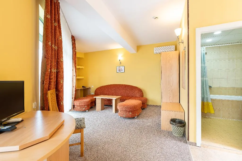 FAMILY ROOM STANDARD Room, Juli, Bourgas