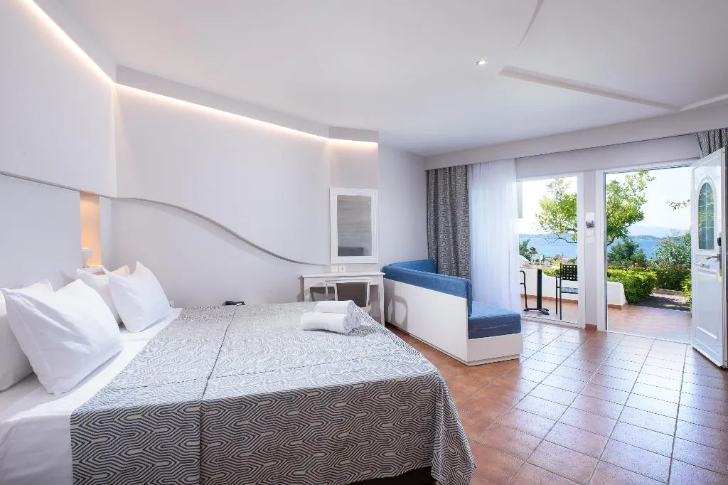 FAMILY ROOM SEA VIEW Room, Alexandros Palace Hotel & Suites, Halkidiki