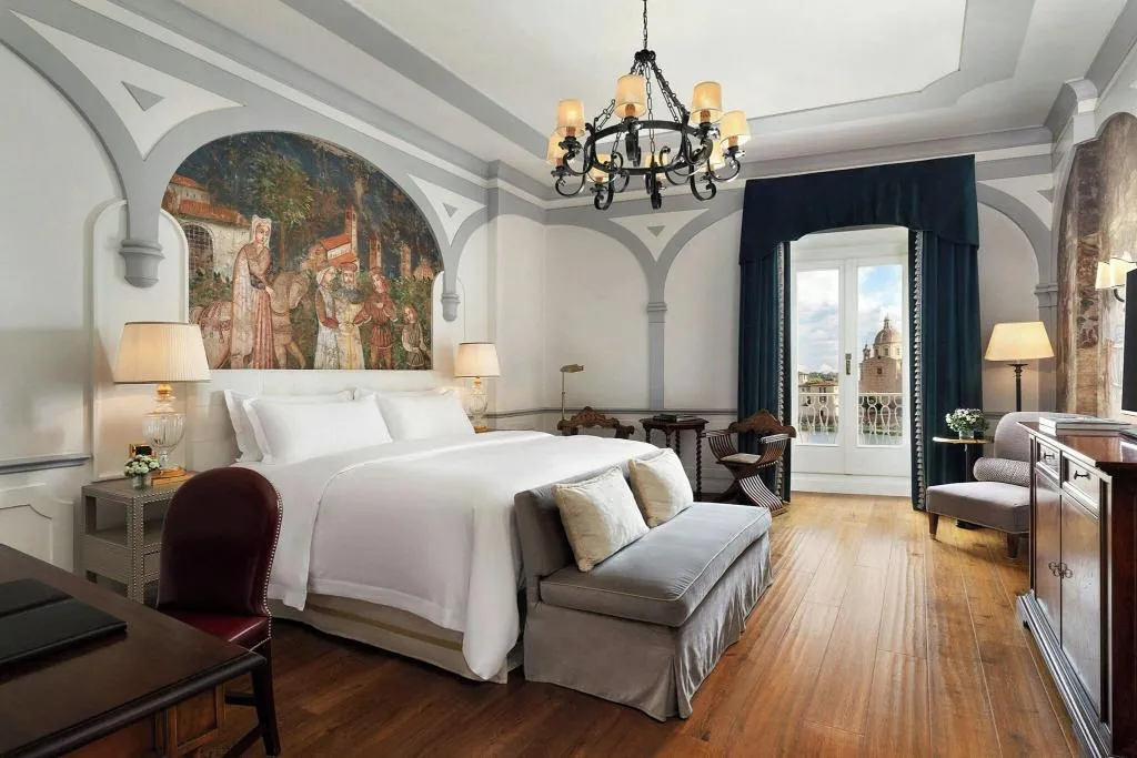 DOUBLE PREMIUM WITH VIEWS Room, St Regis Florence, Florence