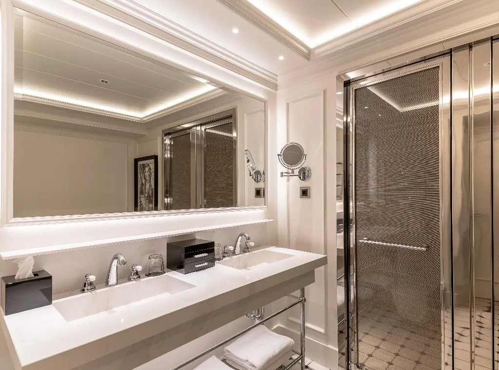JUNIOR SUITE STANDARD Room, Sofitel Barcelona Skipper, Barcelona