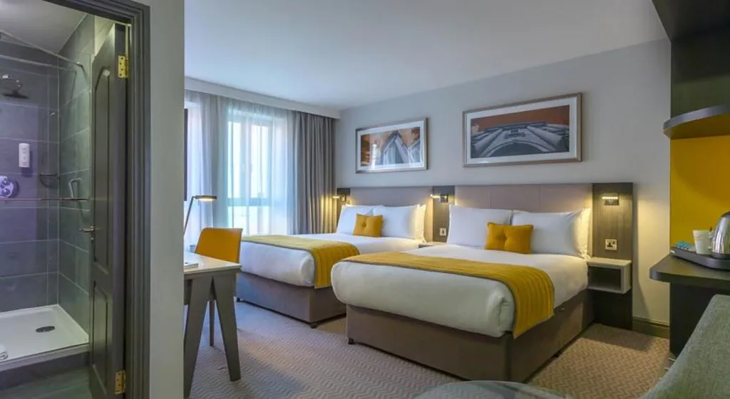TWIN STANDARD Room, Maldron Hotel Pearse Street, Dublin