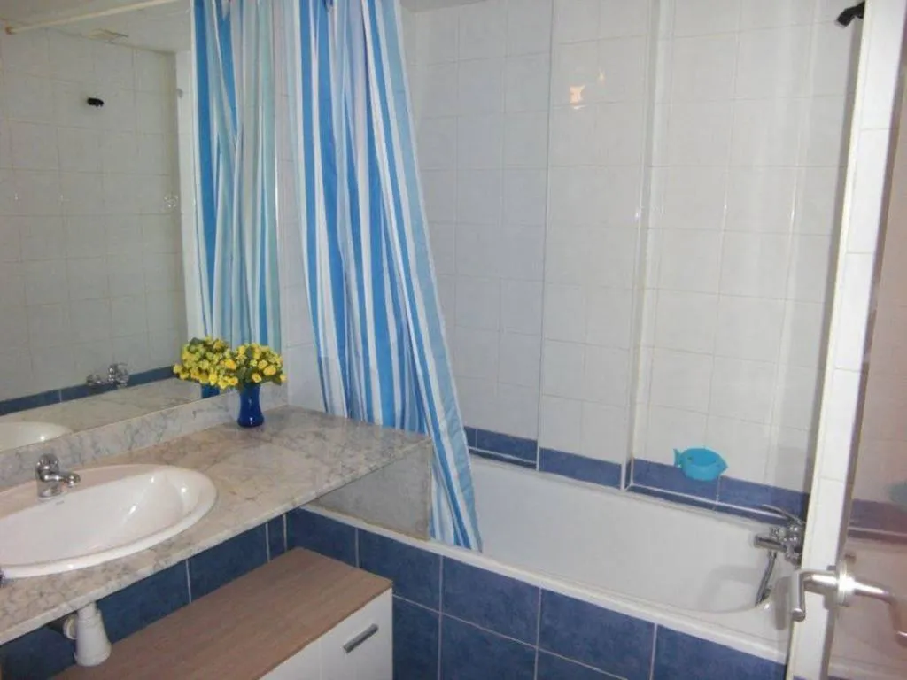APARTMENT CAPACITY 6 TWO BEDROOMS Room, Port Canigo, Costa Brava