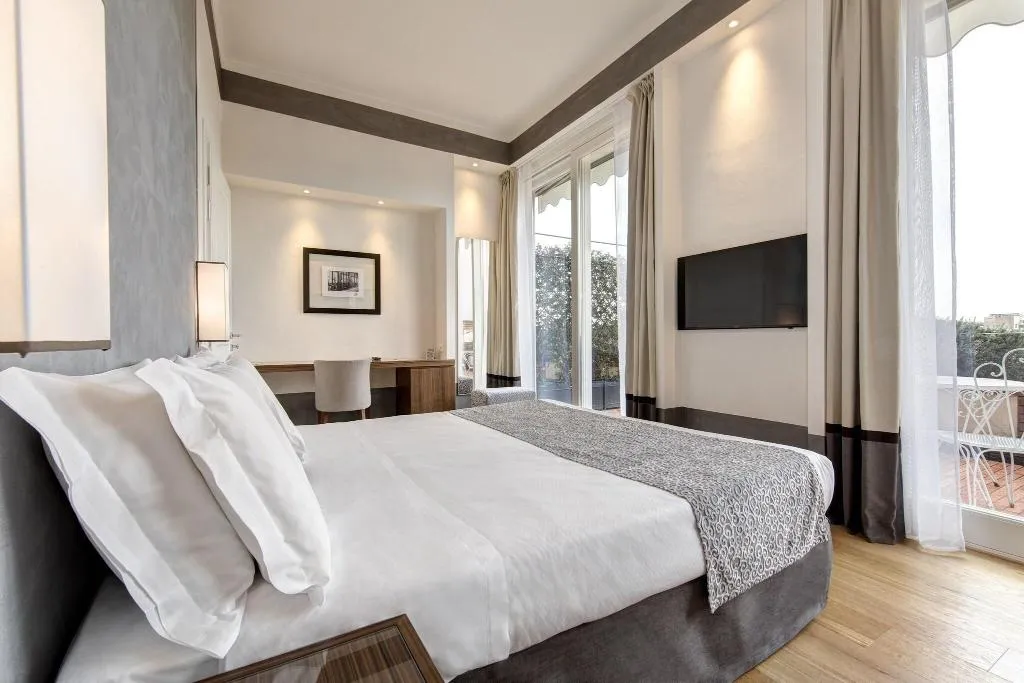 DOUBLE SUPERIOR QUEEN BED Room, Orto de Medici, Florence