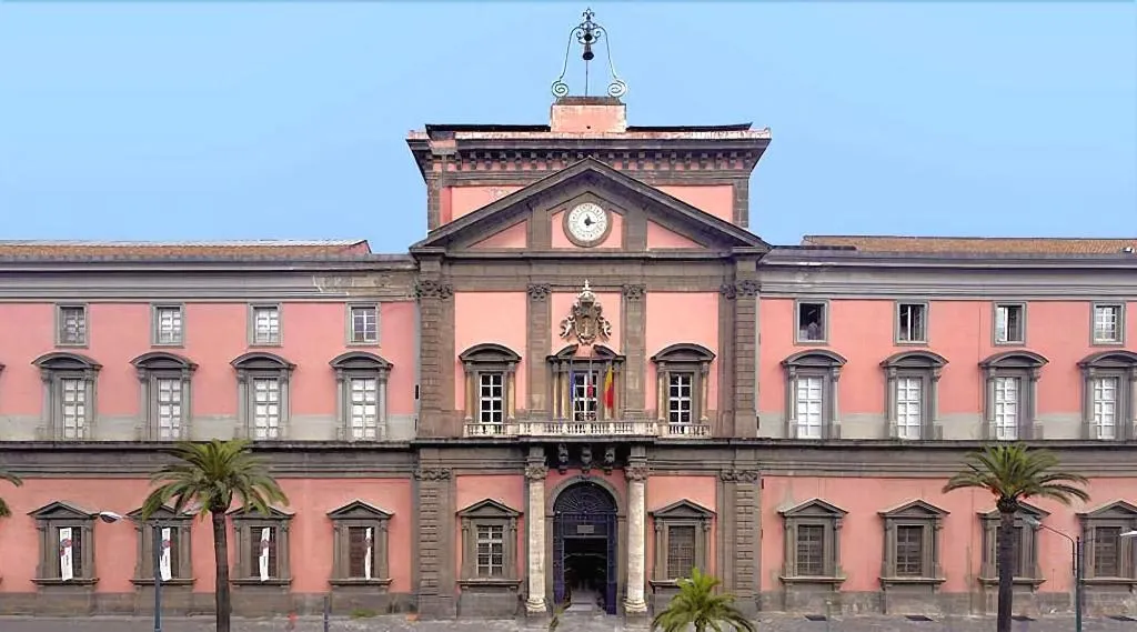 General view, B&B Central City, Naples