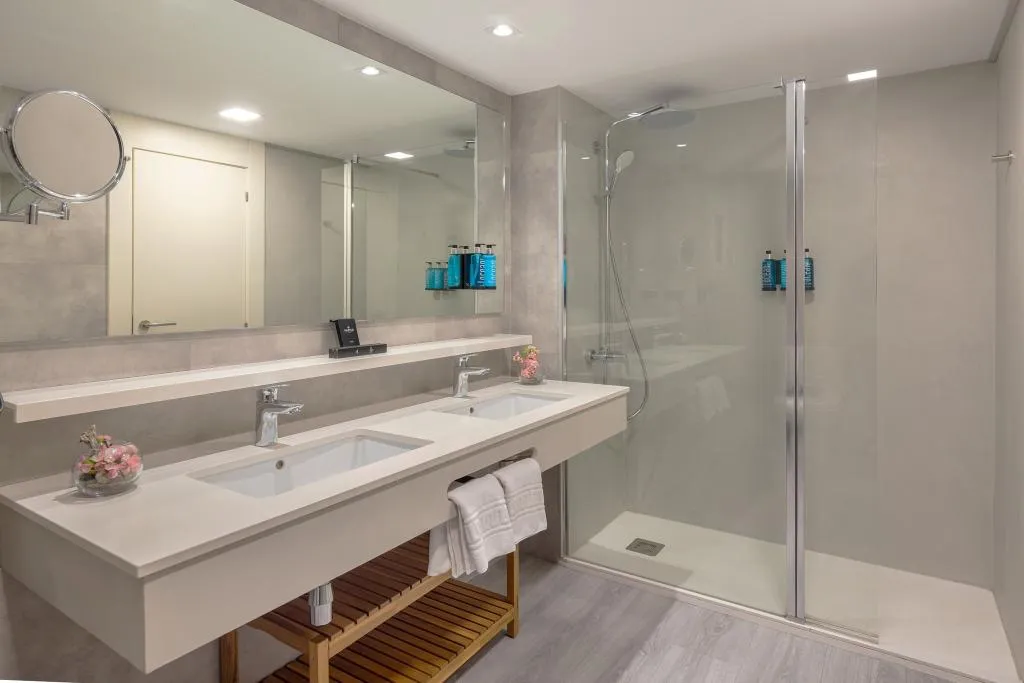 Double or Twin STANDARD Room, Calipolis, Costa Brava