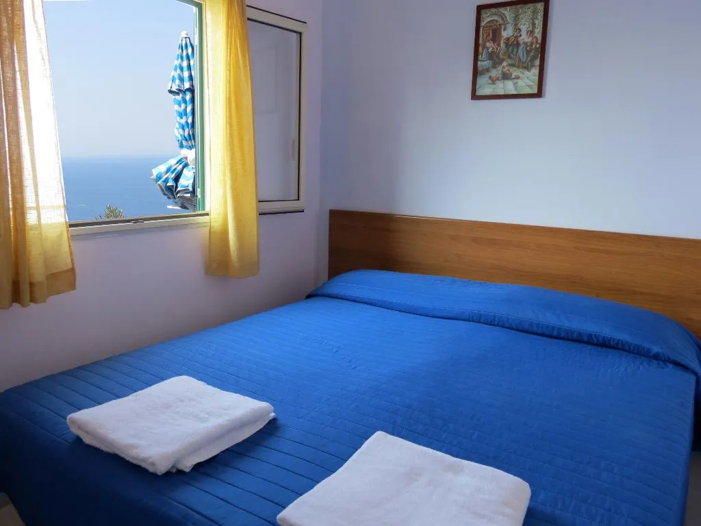 CHALET SEA VIEW CAPACITY 2 Room, Baia Serena, Naples