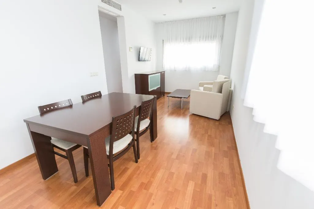 APARTMENT CAPACITY 3 ONE BEDROOM Room, Domocenter Apartamentos TurÃ­sticos, Seville