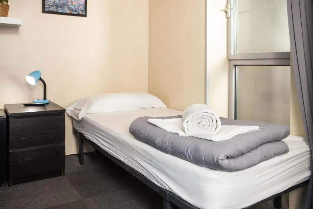 SINGLE STANDARD Room, Barcelona Urbany Hostel, Barcelona