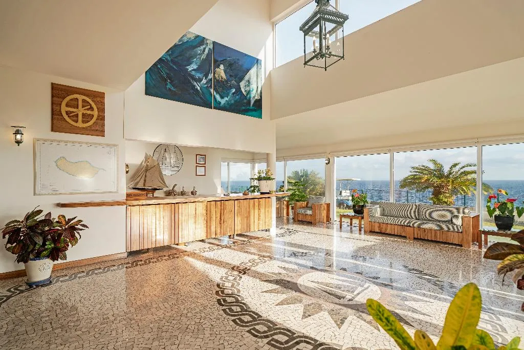 Lobby, Albatroz Beach & Yacht Club, Madeira