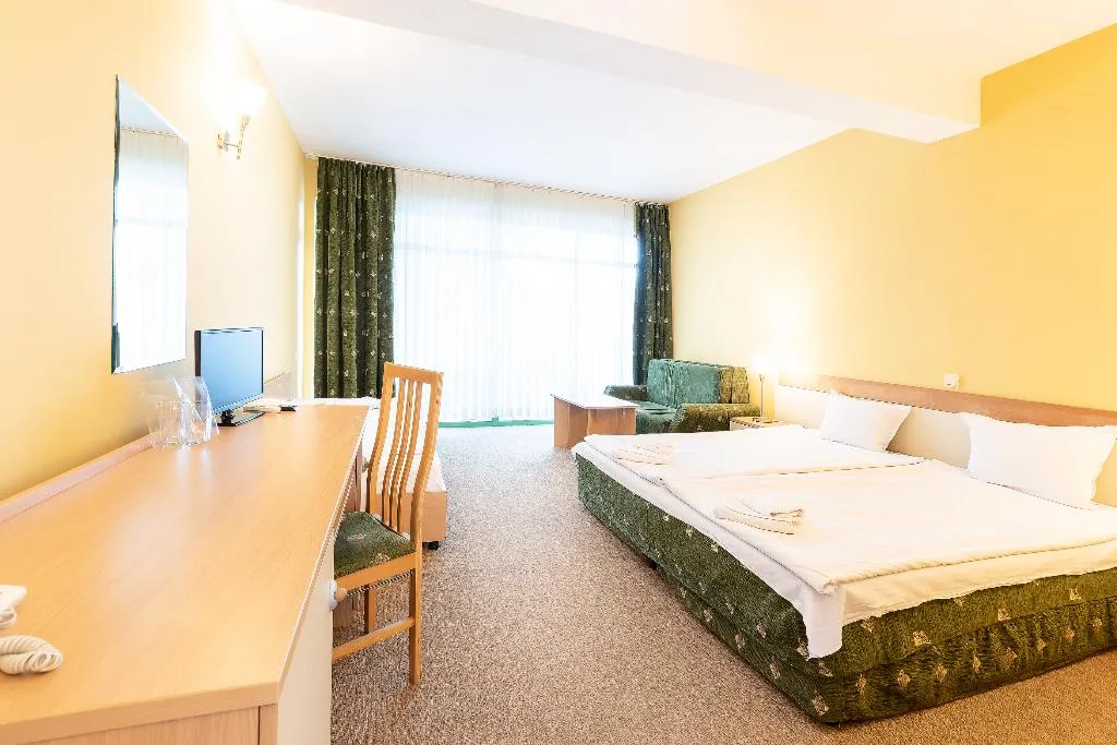 TRIPLE STANDARD Room, Juli, Bourgas