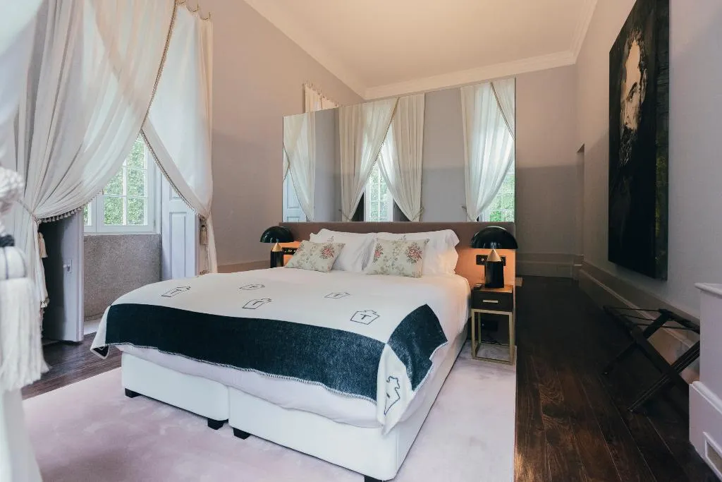 Double or Twin DELUXE EXECUTIVE Room, Torel Palace Porto, Porto