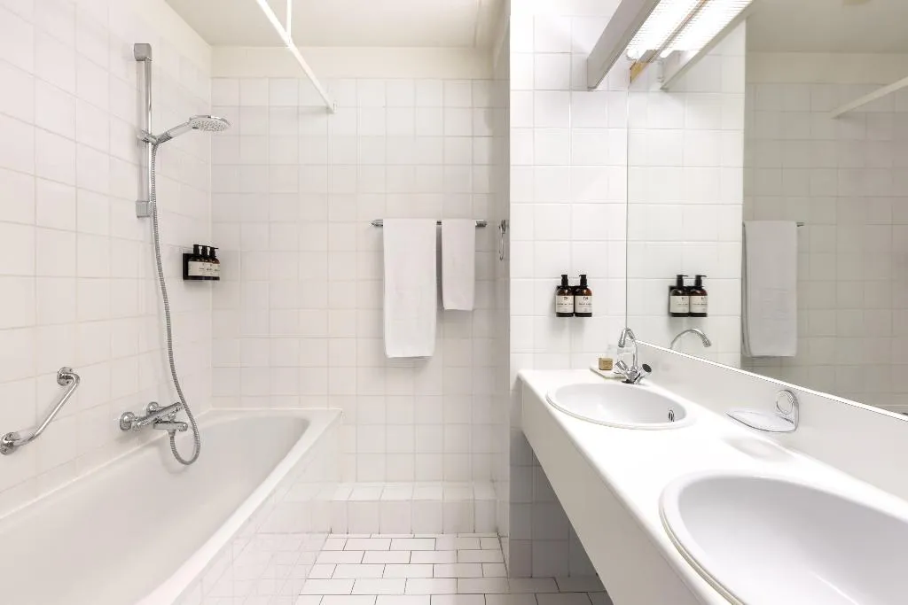 Room, NH Zandvoort, Amsterdam