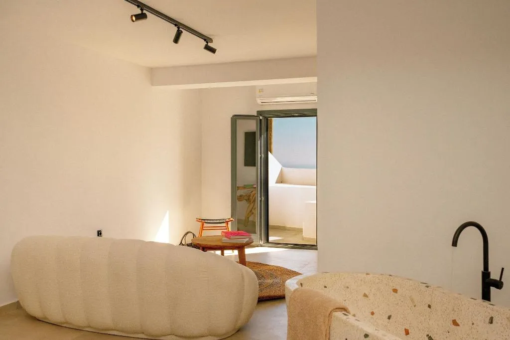 Room, Gazelle Living, Santorini