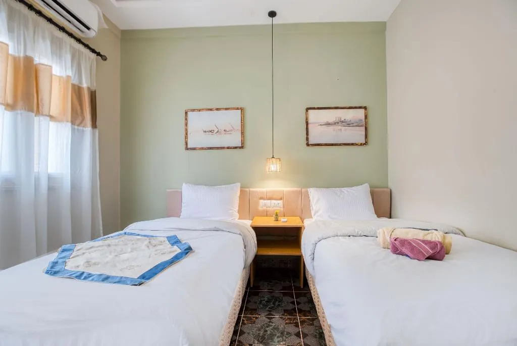 Double or Twin DELUXE GARDEN VIEW Room, Villa Khufu Pyramids Hotel, Cairo