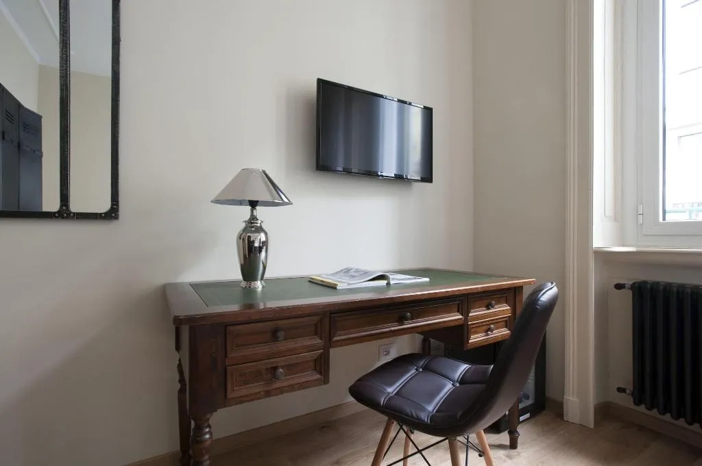 Room, B&B di Porta Tosa, Milan