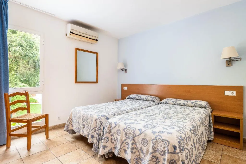 Room, Galdana Gardens, Menorca