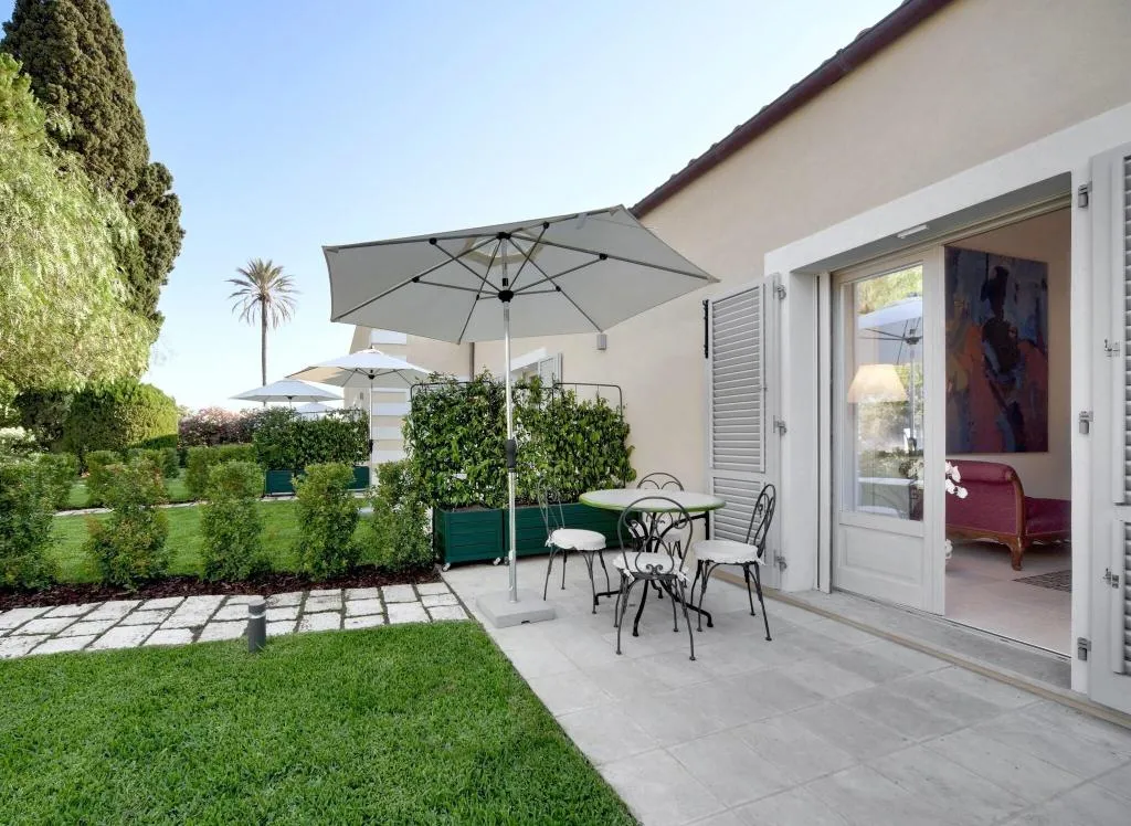Terrace, Donna Coraly Resort, Catania