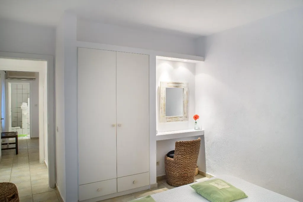 FAMILY ROOM TWO BEDROOMS Room, Skiathos Holidays Hotel, Skiathos