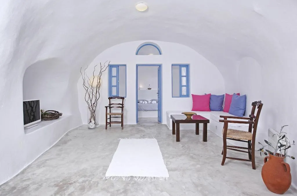 Room, Aghios Artemios Traditional Houses, Santorini