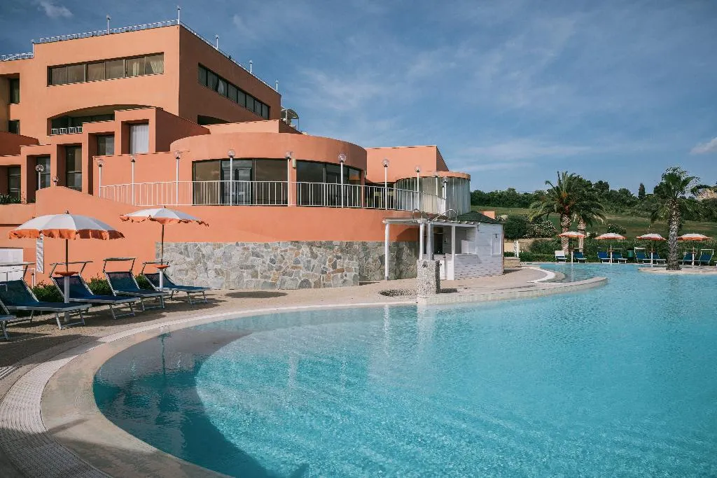 Pool, MClub Cala Regina, Catania