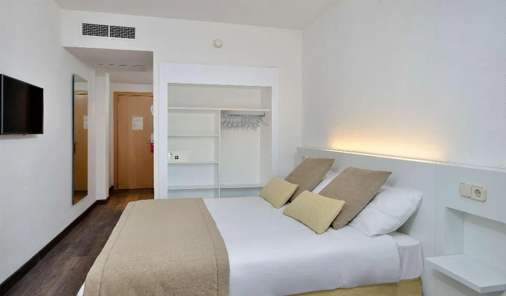 DOUBLE STANDARD Room, Sol Palmanova-Mirlos Tordos, Majorca