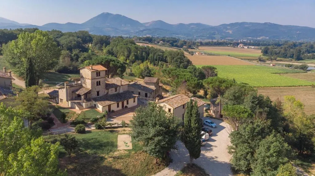 General view, Gh Borgo Pulciano Agriturismo, Perugia