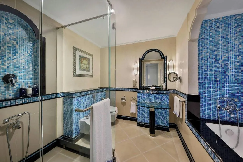 TWIN OCEAN FRONT Room, Habtoor Grand Resort, Autograph Collection, Dubai